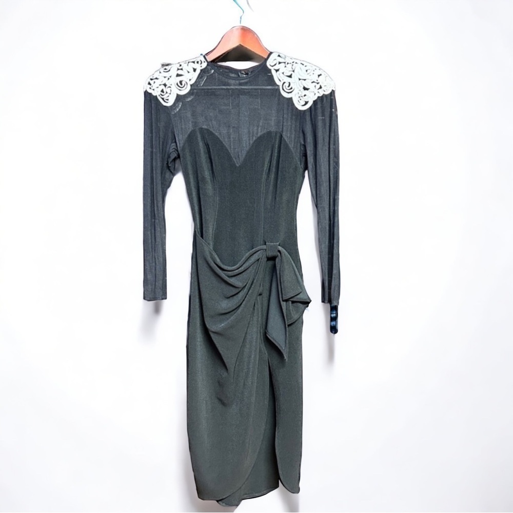 Betsey & Adam black fitted dress vintage sweetheart neckline  5/6 small western